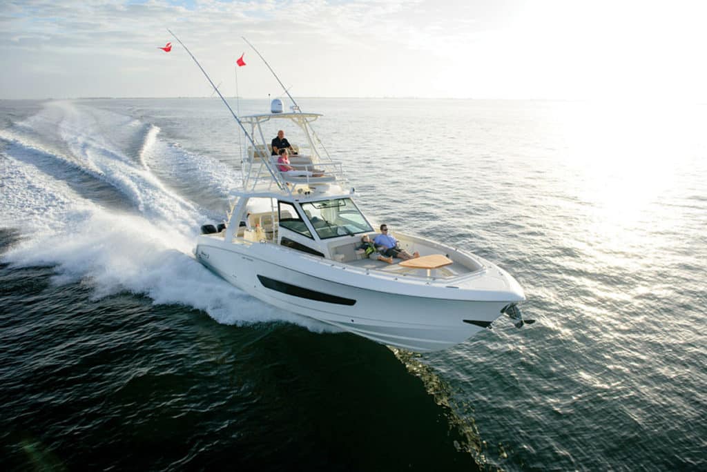 Boston Whaler 420 Outrage Review