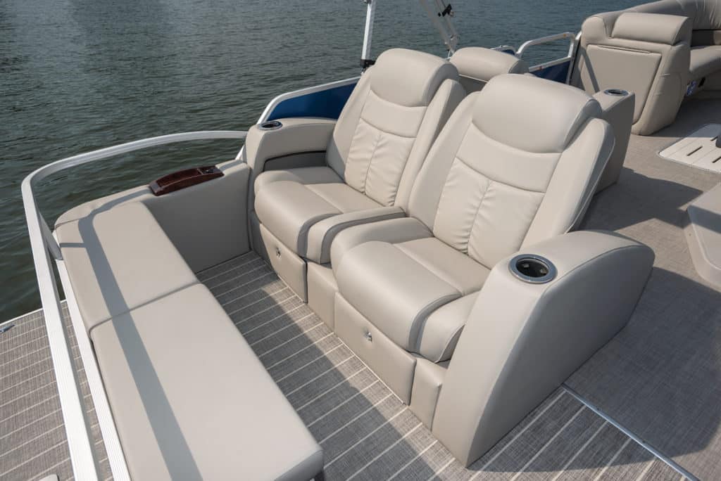 2016 Pontoon Buyers Guide: G3 SunCatcher Elite 324 RS