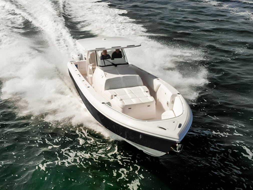 Intrepid Powerboats 407 Nomad