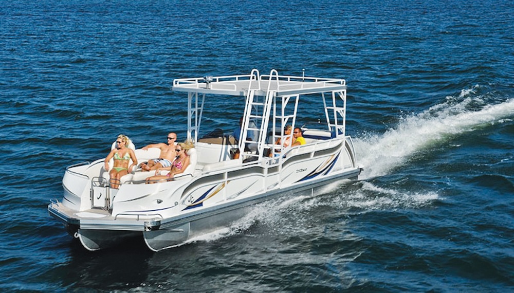 Pontoon Boat Power: Sterndrive vs Outboard