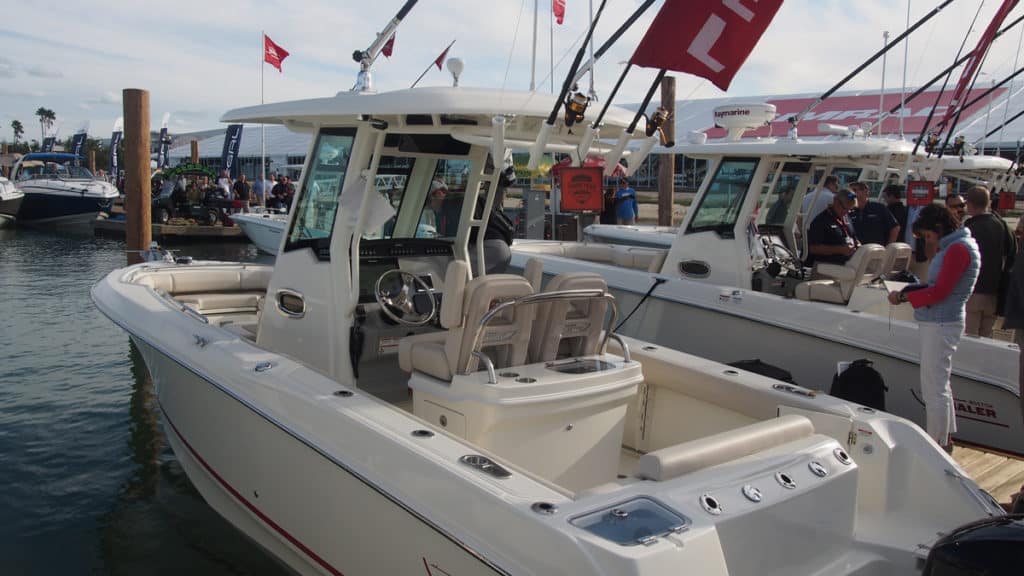 Boston Whaler 250 Outrage