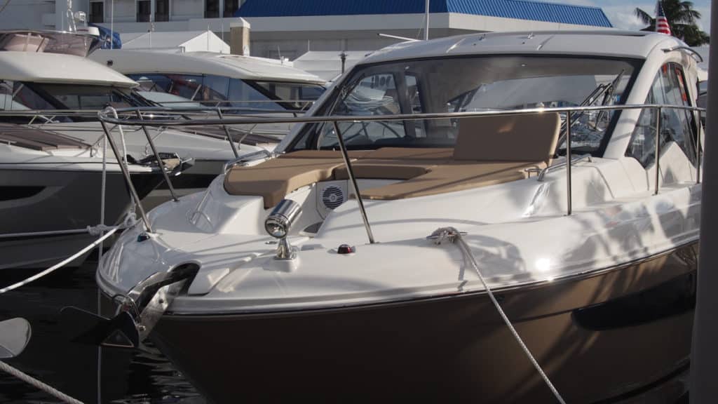 Sea Ray 350 Sundancer Coupe