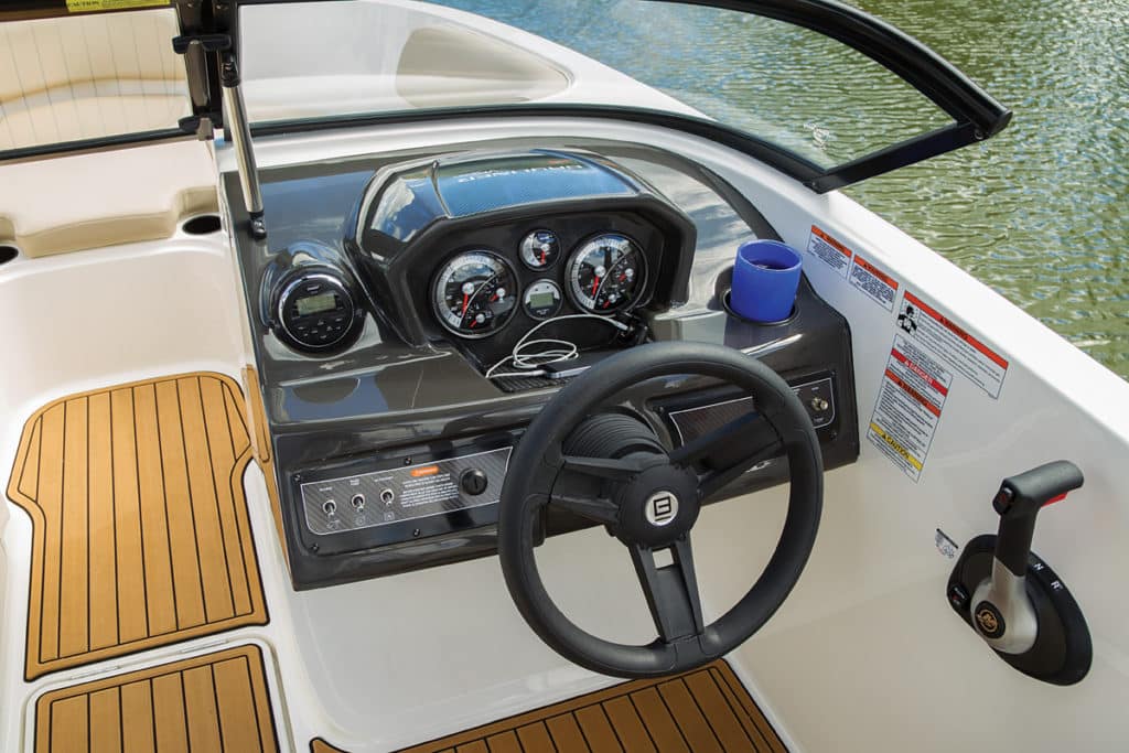 Bayliner VR5