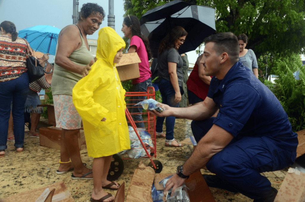 USCG distributes water and supplies to Puerto Rico