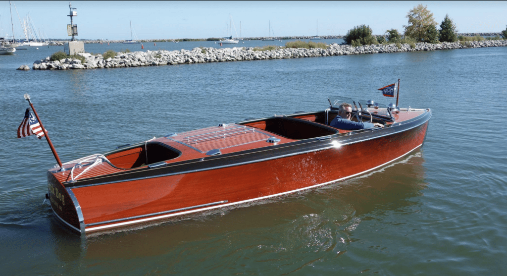 Chris-Craft Barrelback 23