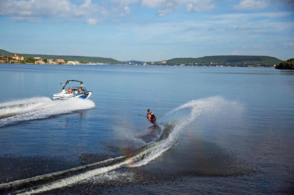 Crossover Boats for Water Skiing