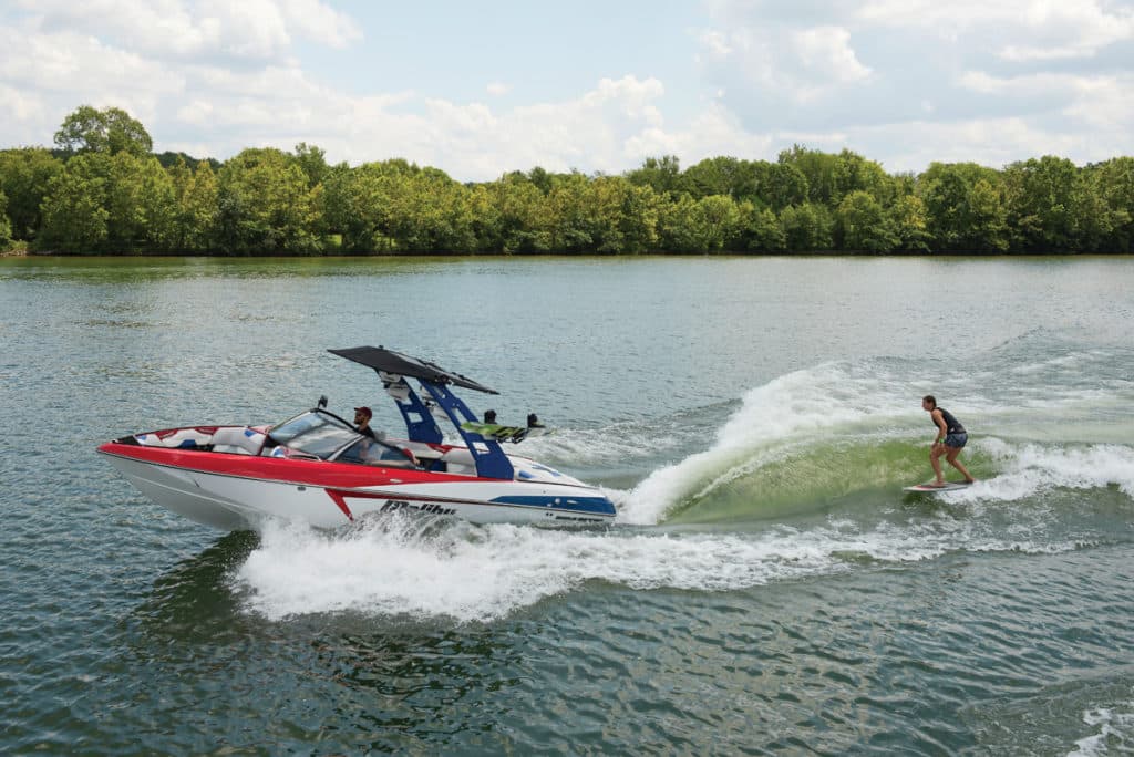 Best Water Sports Boats of 2017
