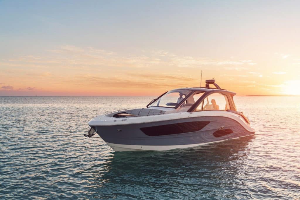 Sea Ray Sundancer 370 Outboard