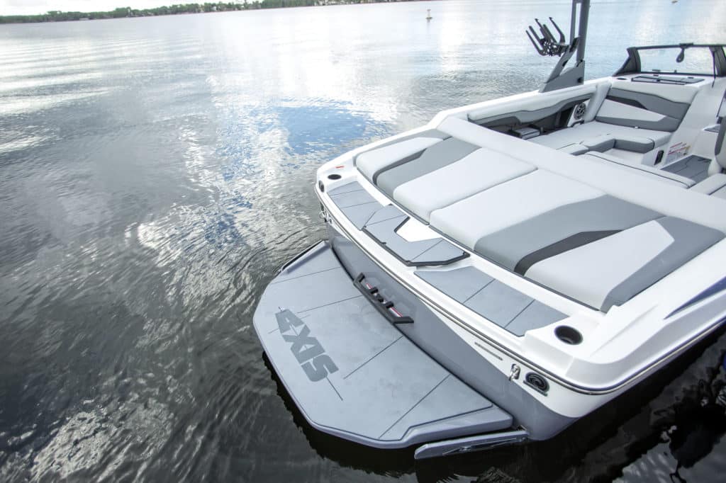 Axis T220 transom