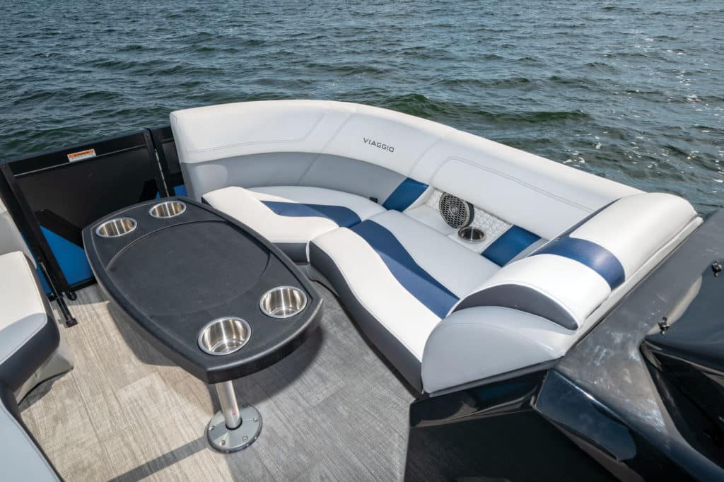 Diamante 23Q bow seating