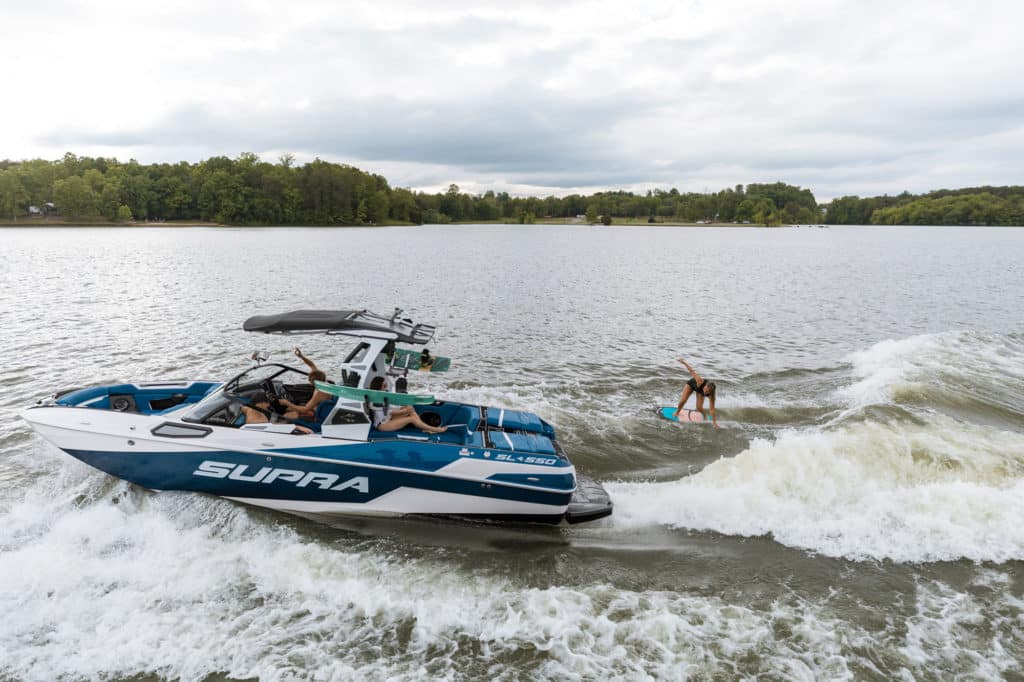 Supra SL wakesurfing