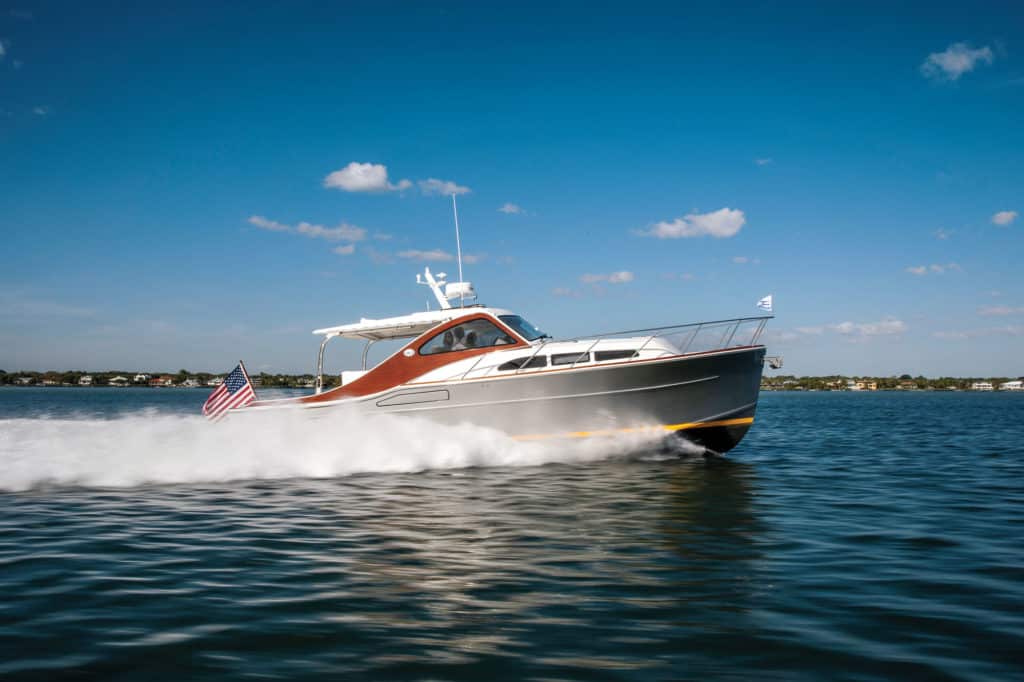 Huckins Hybrid Sportsman 38 running offshore