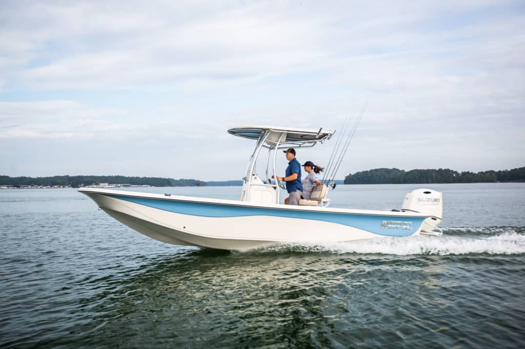 Carolina Skiff 23 LS on the bay