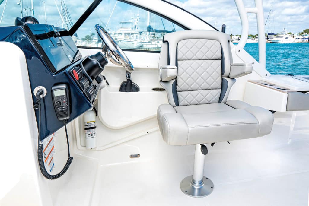 Pursuit DC 246 helm seating