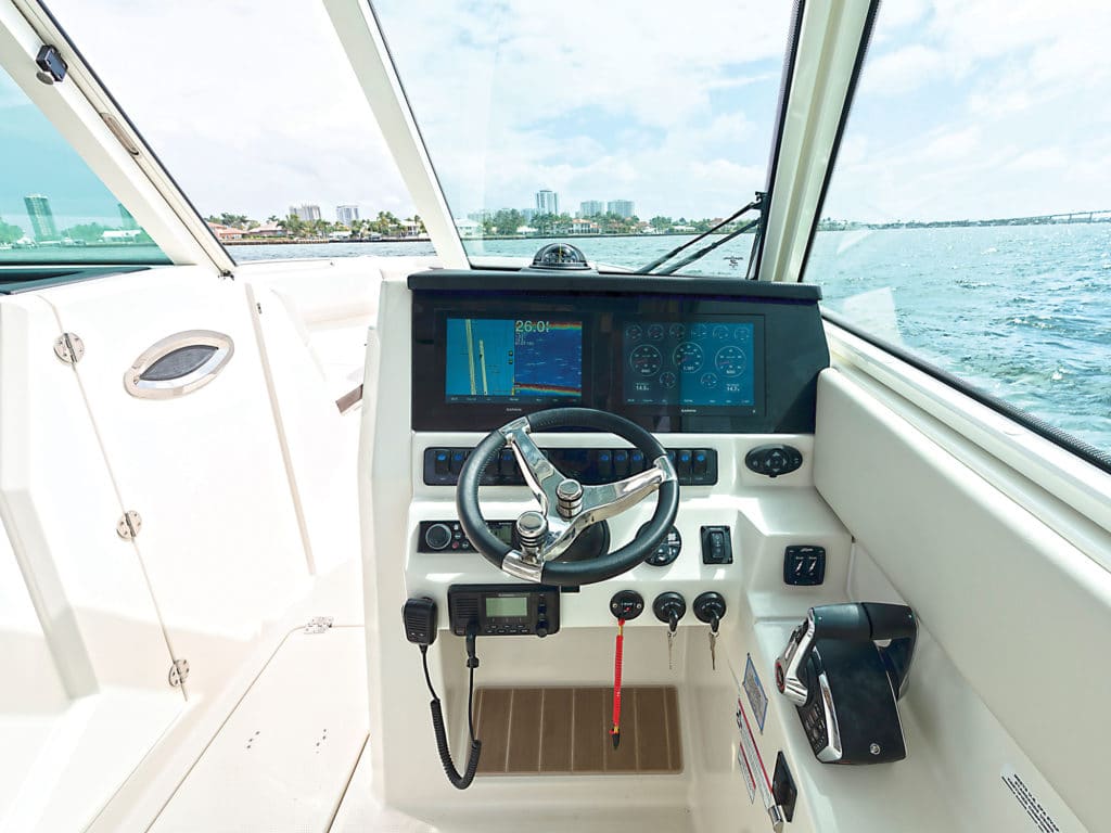 Sailfish 316 DC helm