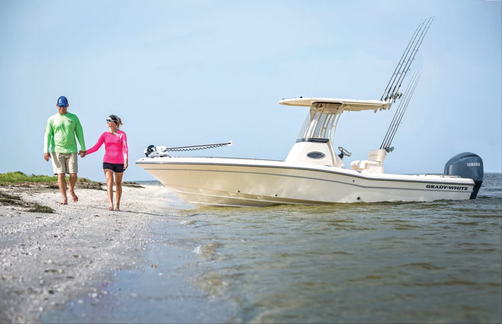 9 Best Small Center Console Boats (Under 25ft)