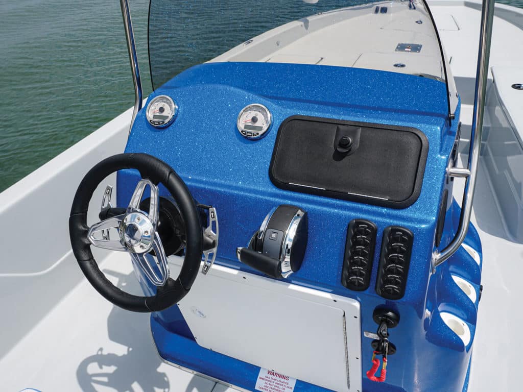 Charger Bay Charger 2230L Sport helm