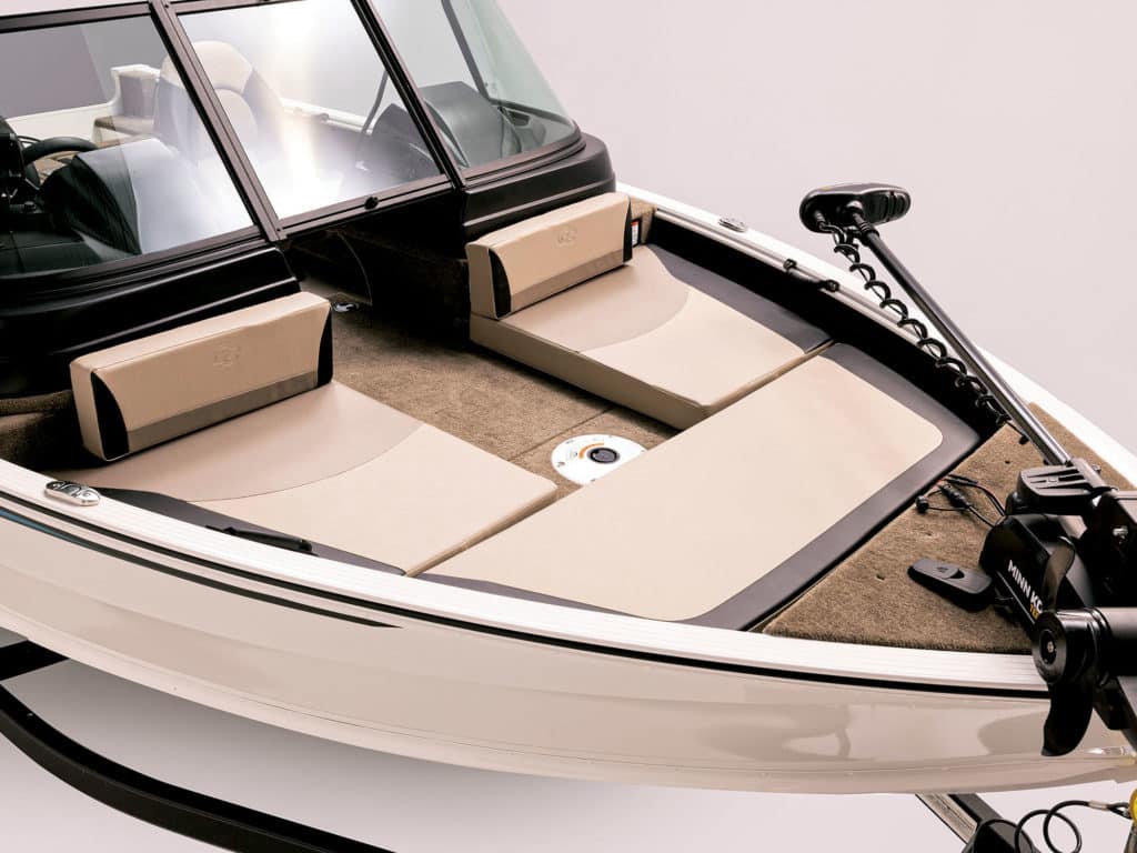 Angler V17SF bow seating