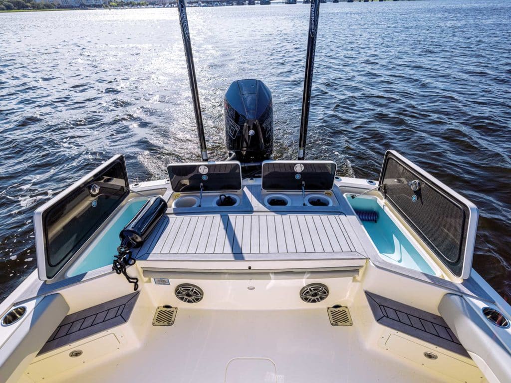 Scout 281 XSS aft platform