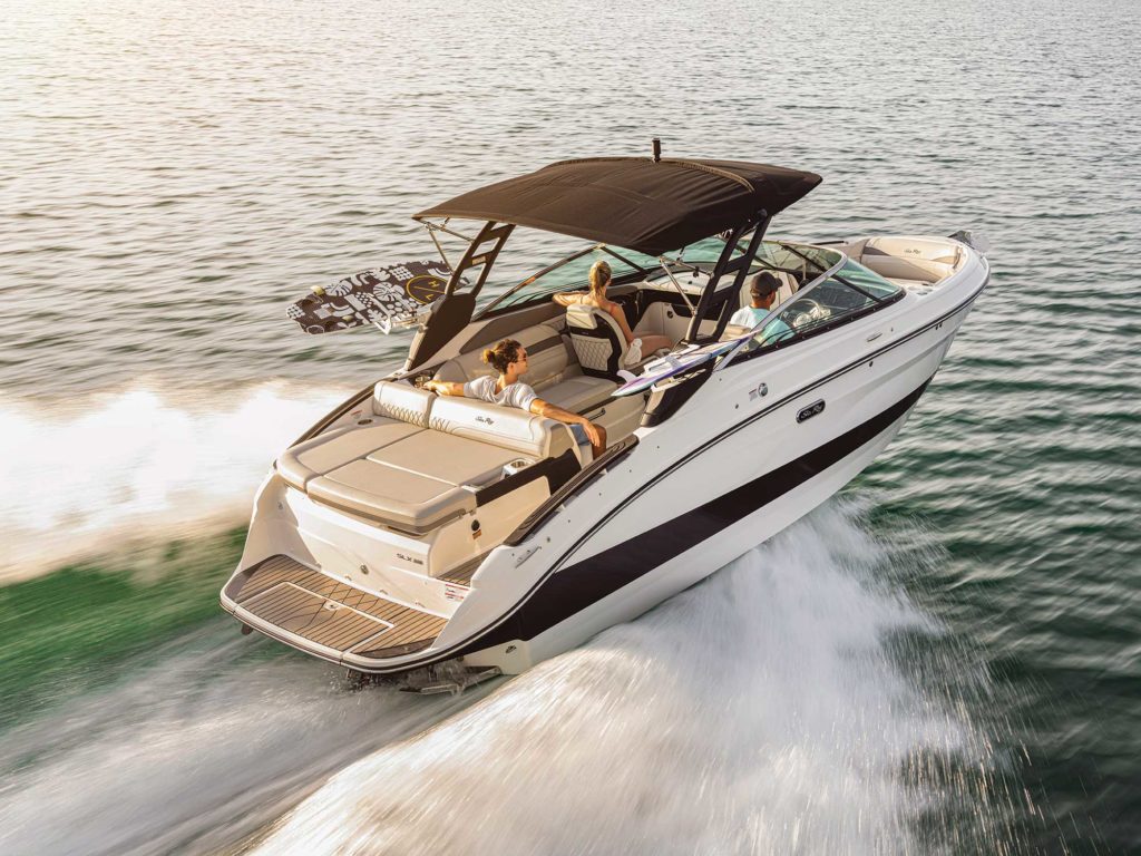 Sea Ray SLX 260 Surf running