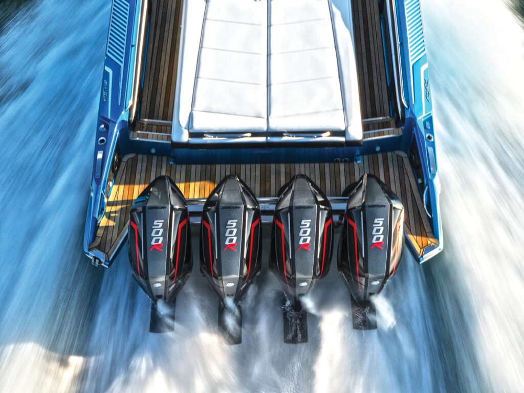 Quad Mercury Racing 500R outboards
