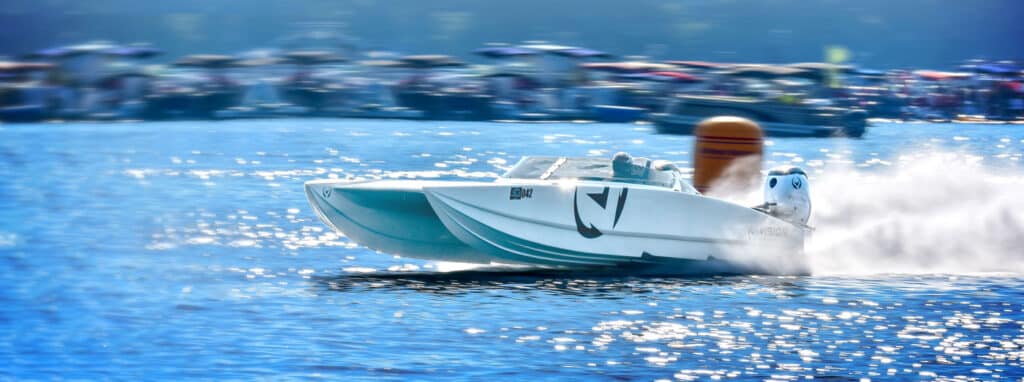 Vision Marine setting a speed record