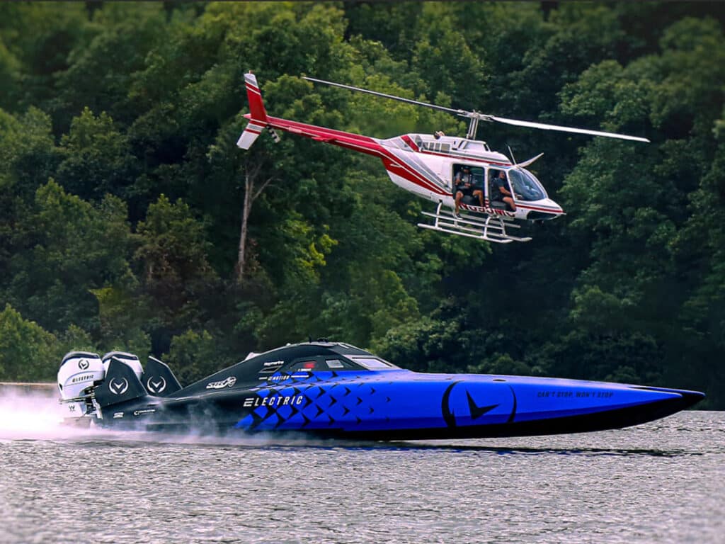 Vision Marine 116 MPH run