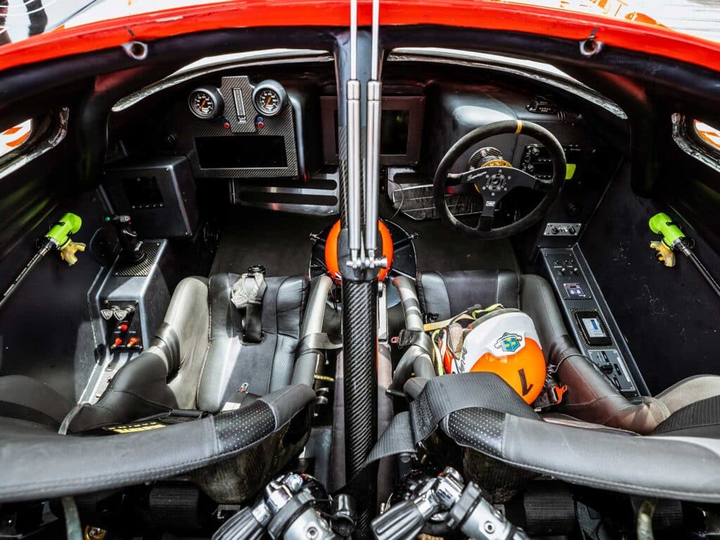 Offshore racing boat cockpit