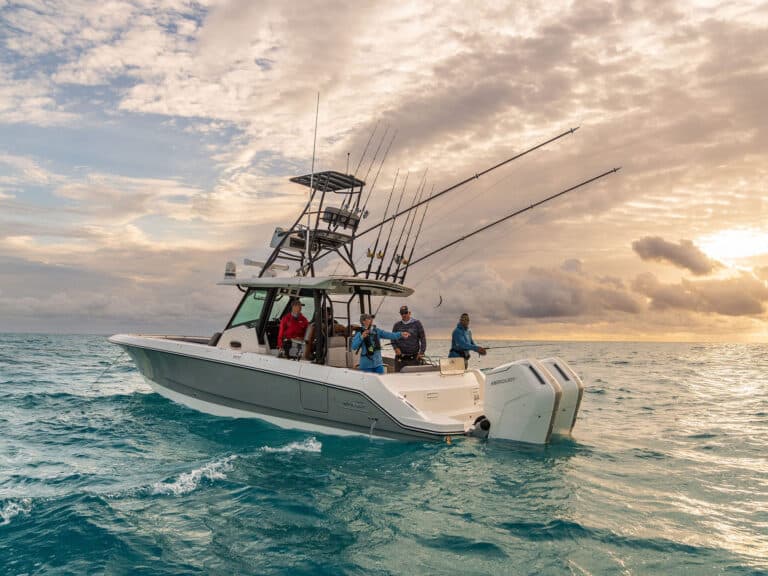 Boston Whaler 360 Outrage