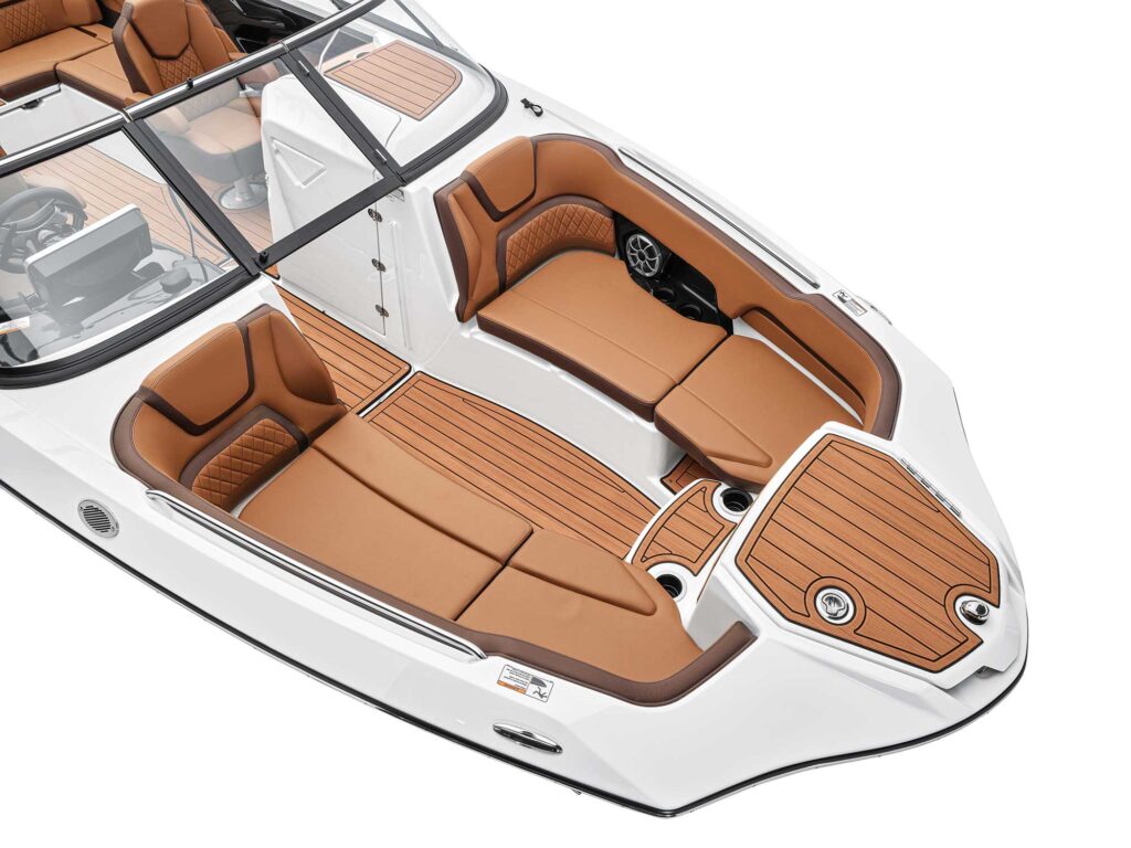 Yamaha 252SD bow seating