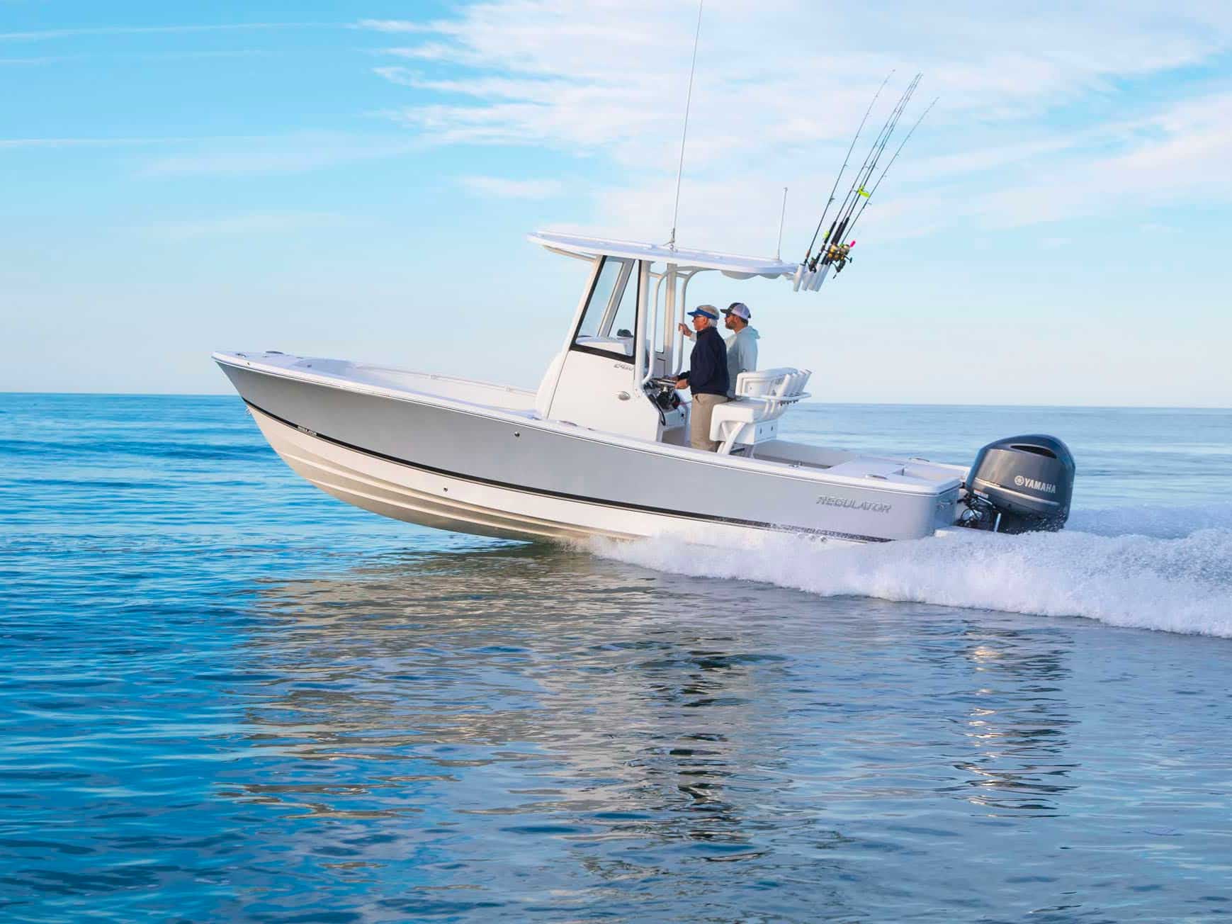 Must-Have Features in a 30'-40' Luxury Center Console Outboard