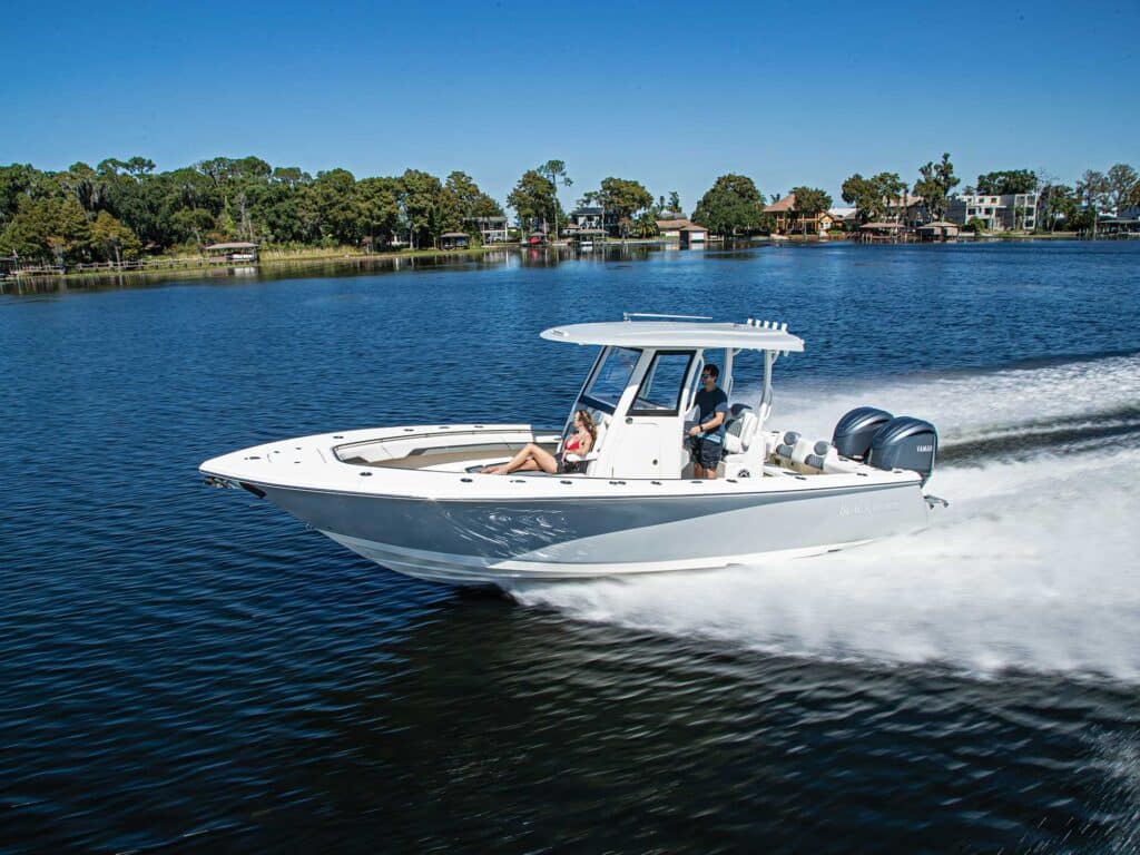 American Marine Sports Blackwood 290 Open running on the river