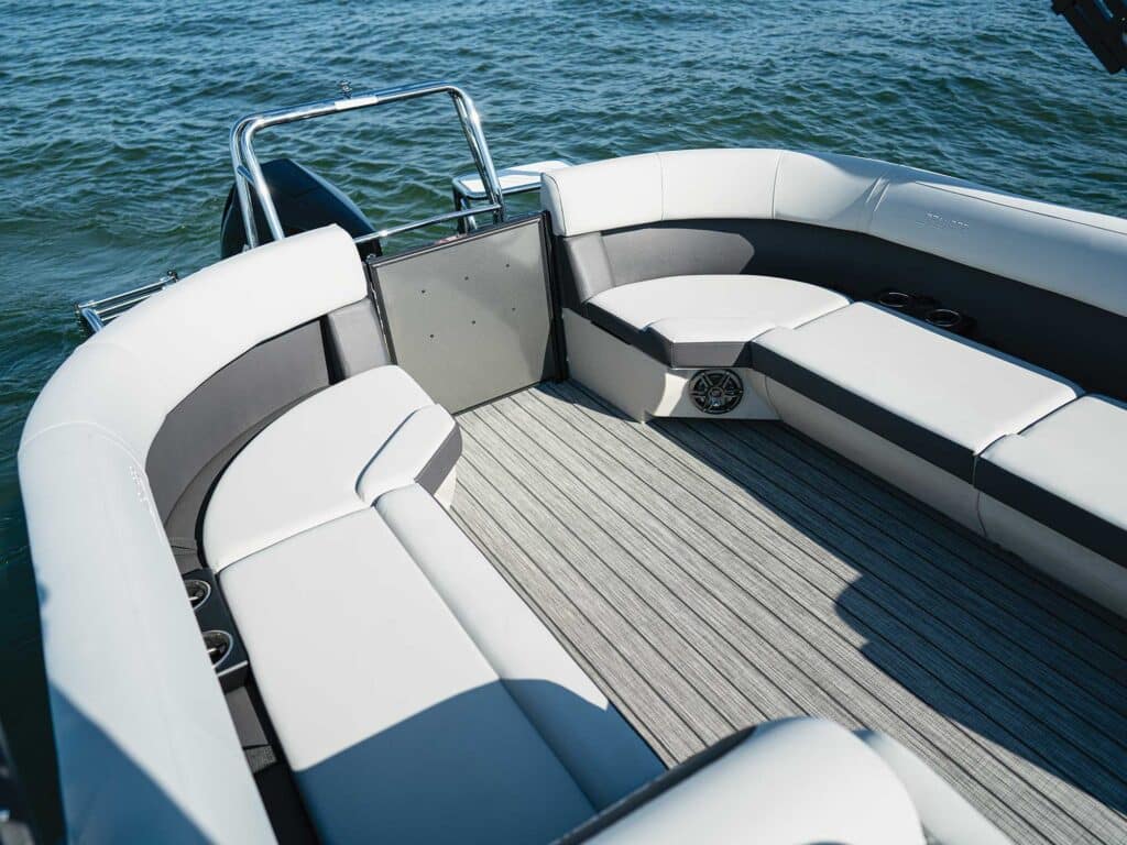 Harris Cruiser 250 aft seating