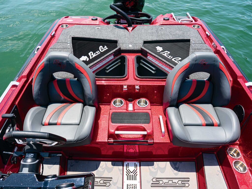 Bass Cat Caracal STS cockpit seating