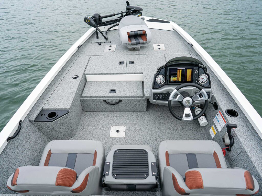 G3 Boats Sportsman 1710 PFX forward platform