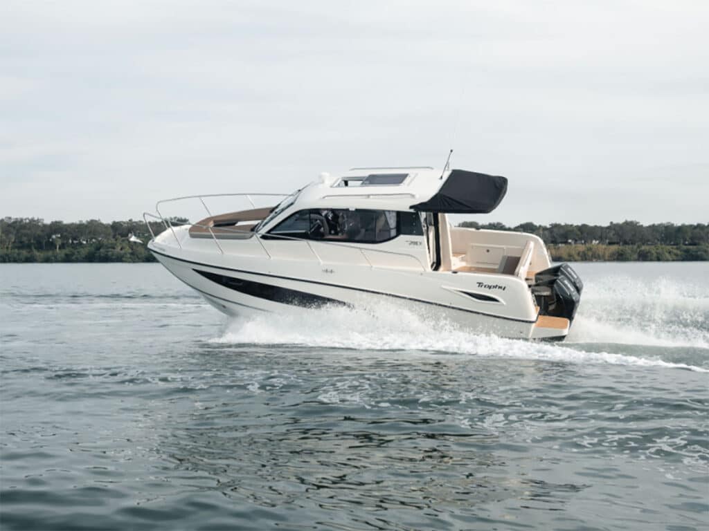 Bayliner T29EX running smoothly