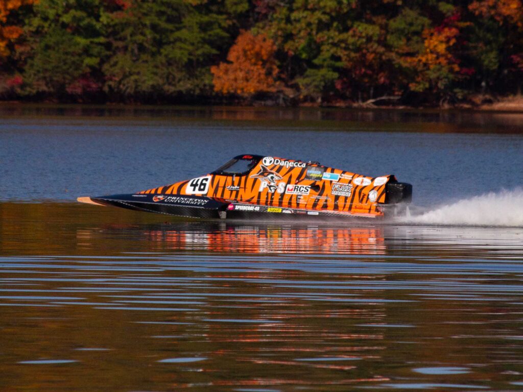 A New Electric-Powered-Boat Speed Record