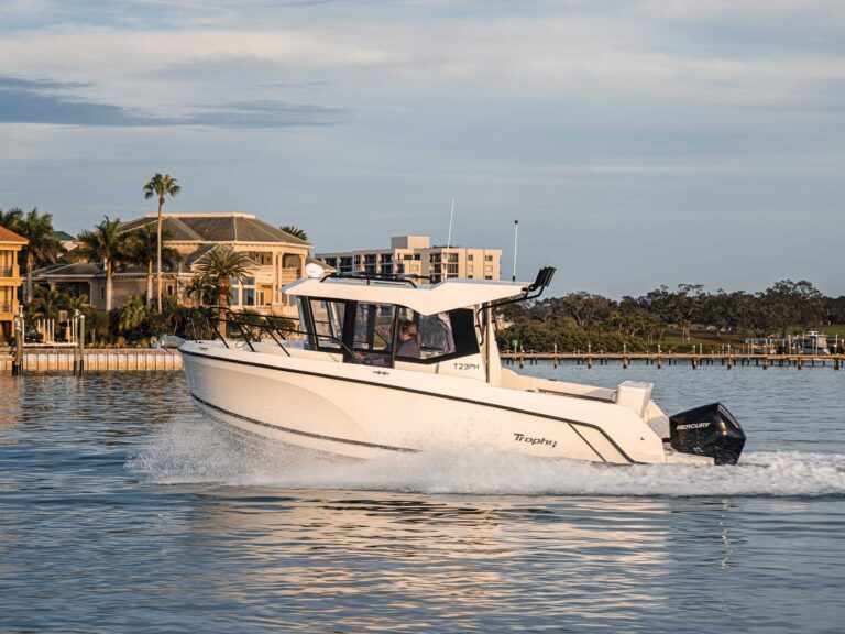 Fishing Boat Reviews, Boat Tests and Pictures