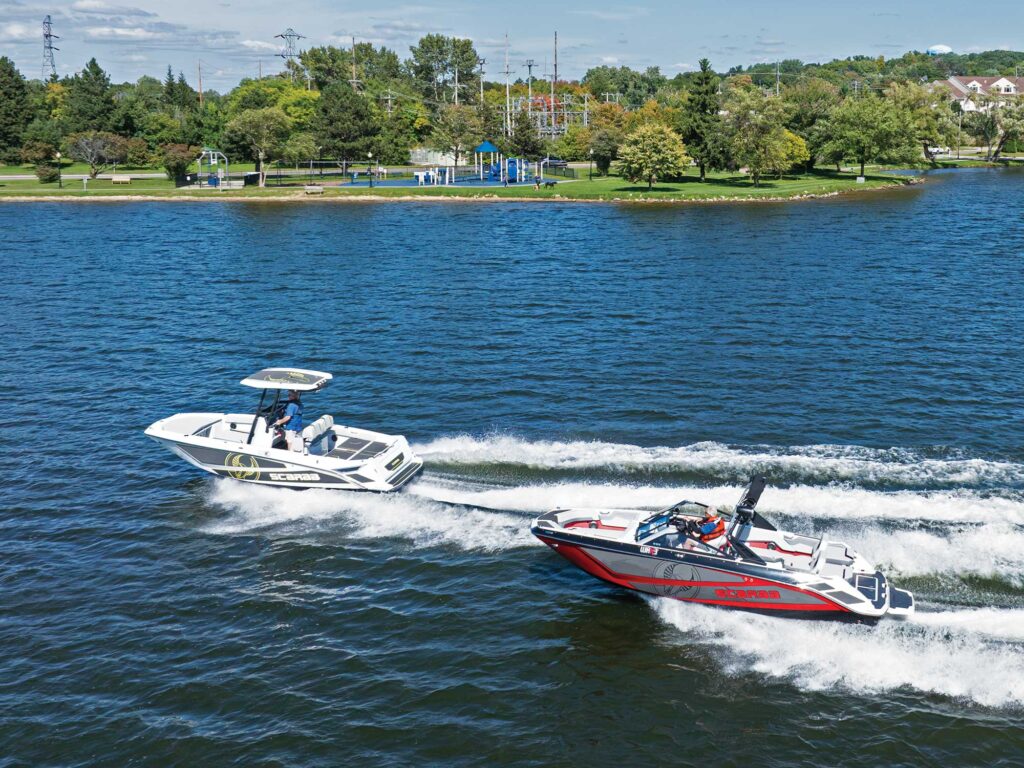 Scarab Open Wake 235 ID versus Wake 235 ID