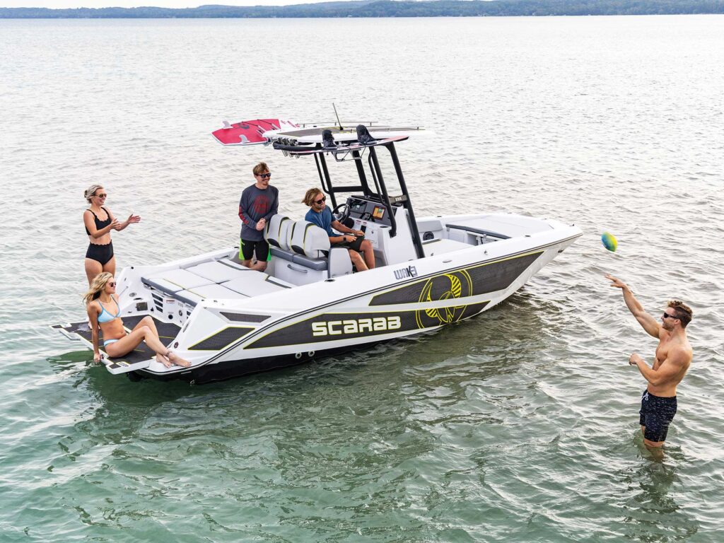 Scarab 235 Open Wake ID aft tailgate