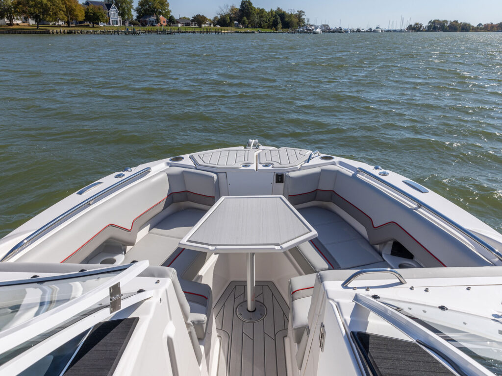 Solara S-250 DC bow seating