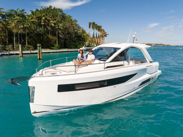 Jeanneau DB/37 OB cruising