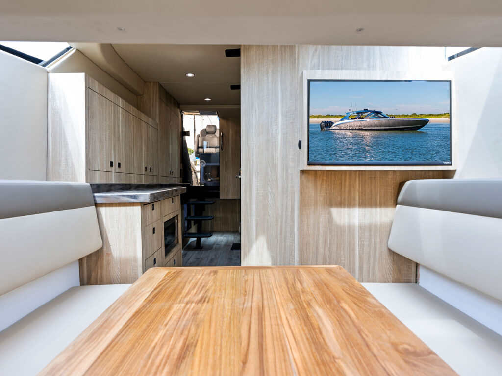 Mystic Powerboats M5200XL cabin