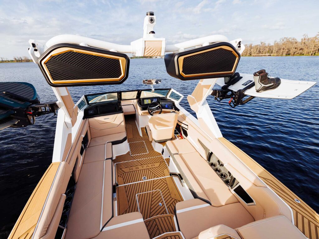 MasterCraft XStar 23 speakers