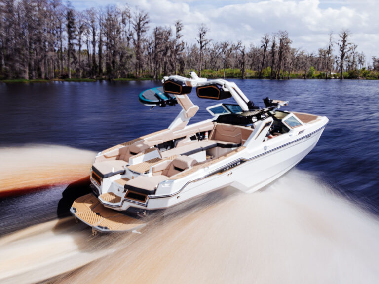 MasterCraft XStar running on the lake