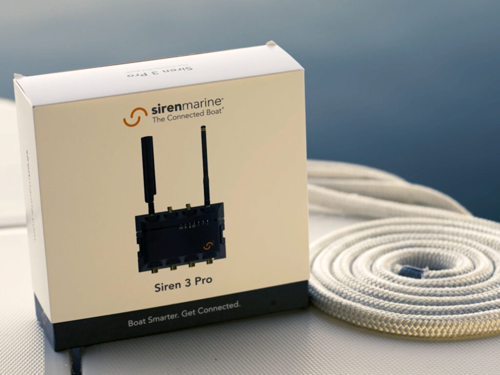 Siren Marine connected boat