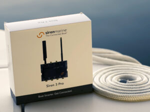 Siren Marine connected boat