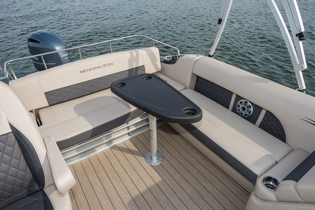 2019 Bennington SX23 Premium Swingback