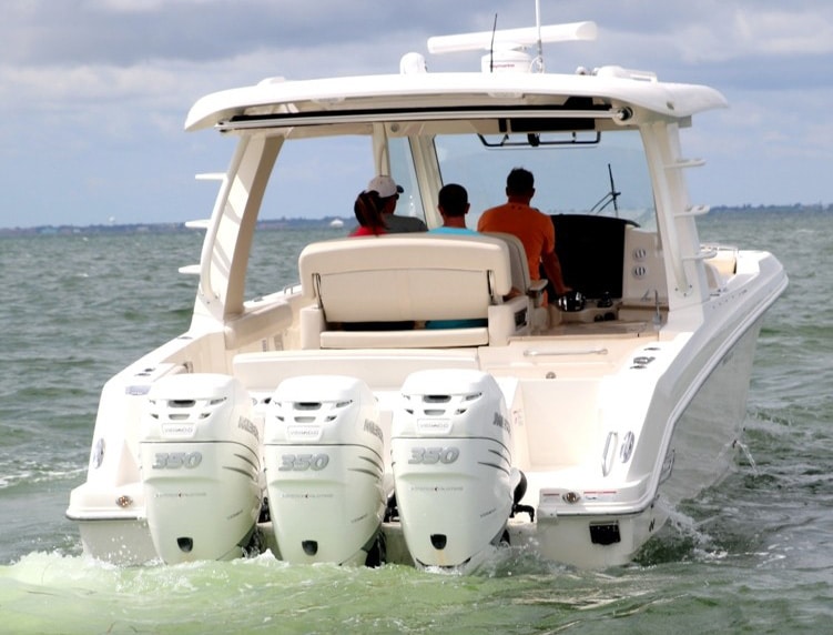 Boston Whaler 350 Realm