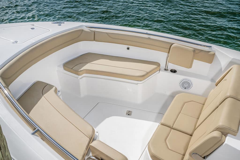 Pursuit S288 Sport Boat Test
